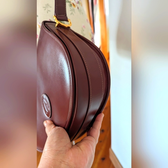 Cartier, Must de Cartier Burgundy Shoulder/ Sling saddle Bag - Picture 7 of 16